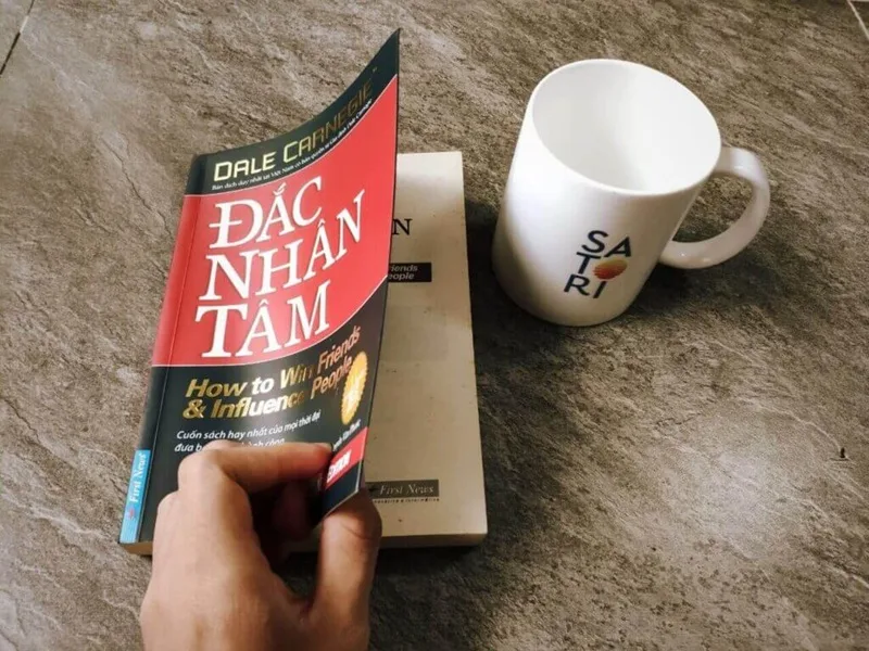 Bản chất của Đắc Nhân Tâm là gì trong nghệ thuật giao tiếp ứng xử?